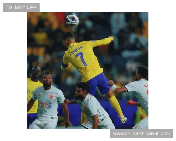 马内反越位单刀破网,利雅得赛场激情四溢 马内反越位单刀破网,利雅得赛场激情四溢