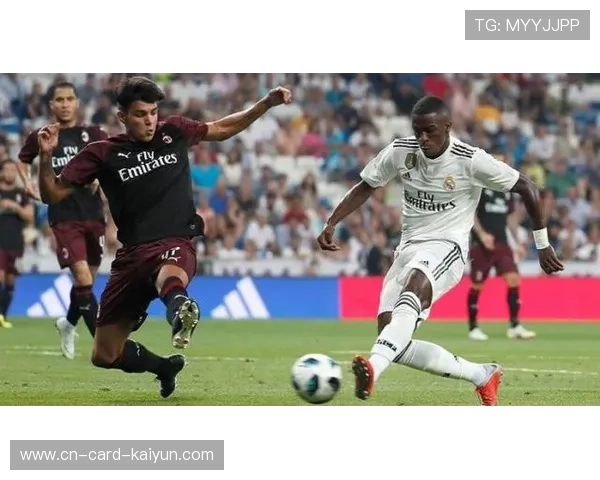 巴西防守闪电反击，维尼修斯速射吊挂死角