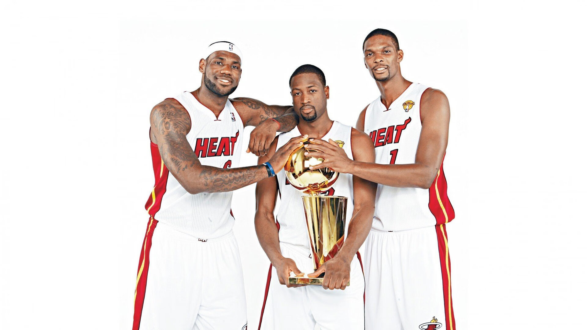 社区“邻里羽毛球团体赛” 楼里高手集体现身